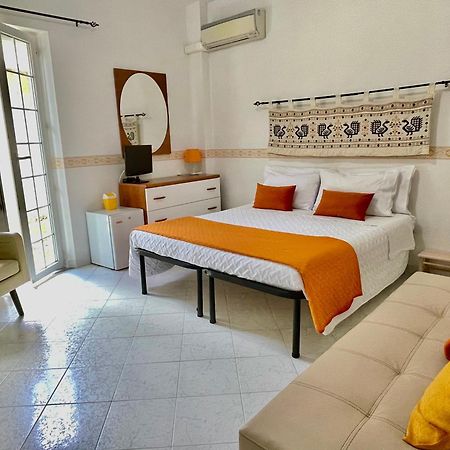 B&B Mare Monti Miniere Иглесиас Экстерьер фото