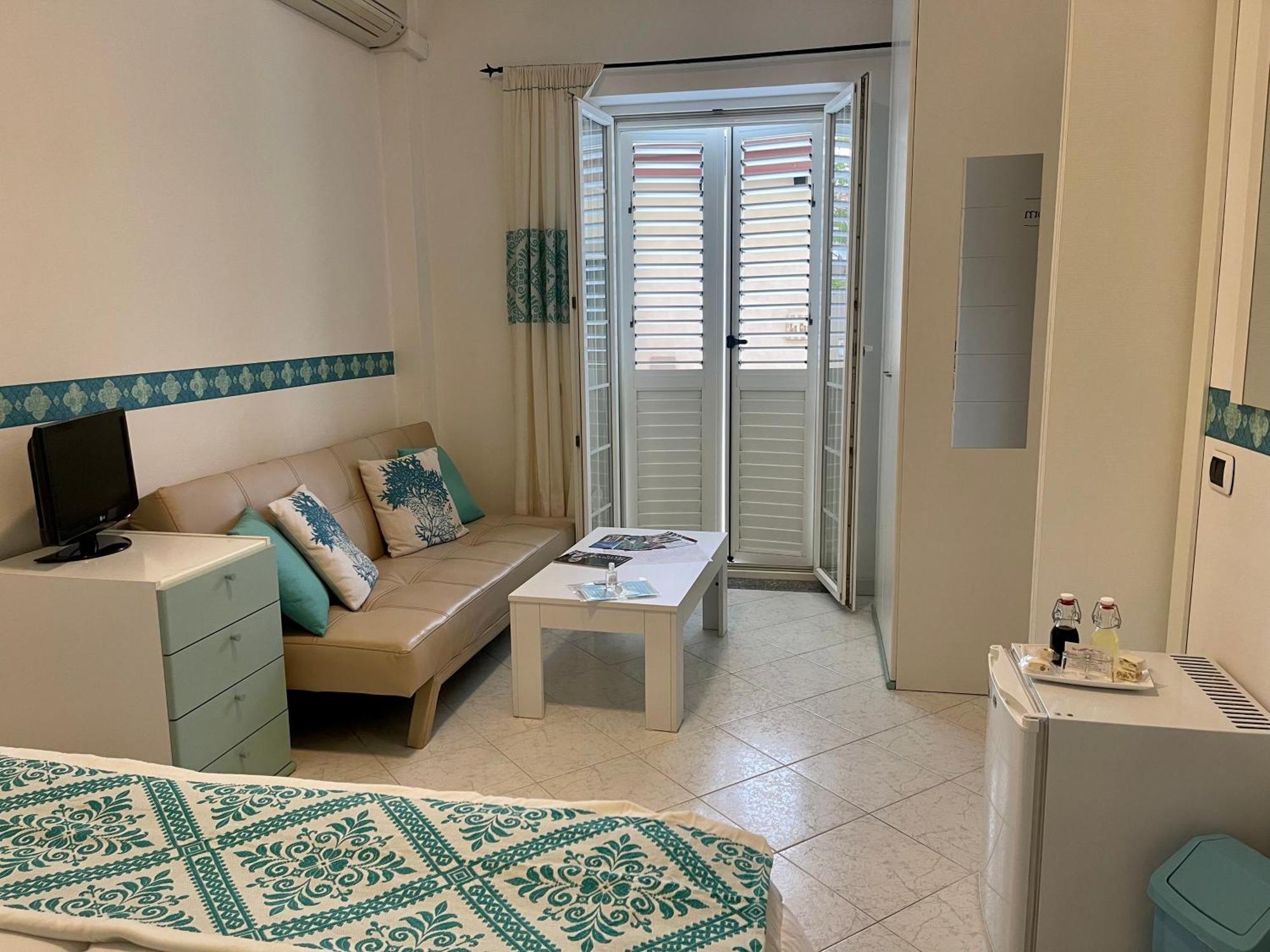 B&B Mare Monti Miniere Иглесиас Экстерьер фото